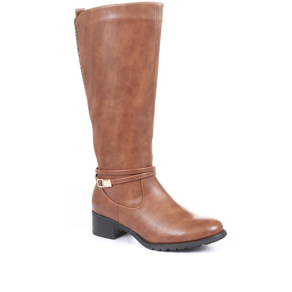 Knee length boots online india hotsell