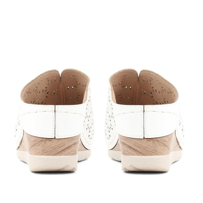 Embellished Wedge Clogs - WOIL37005 / 323 343