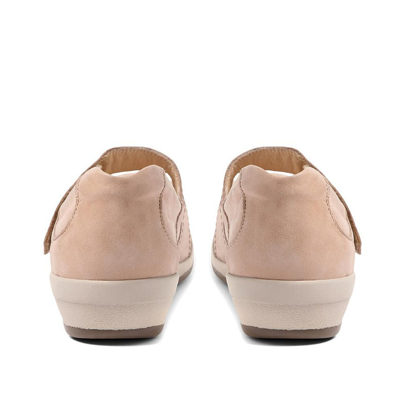 Extra Wide-Fit Mary Janes - CALEIGH / 323 754