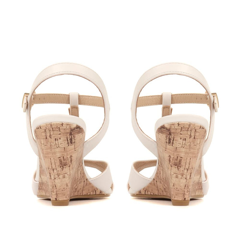 Wedge Heeled Strappy Sandals - BELTRE35009 / 321 893