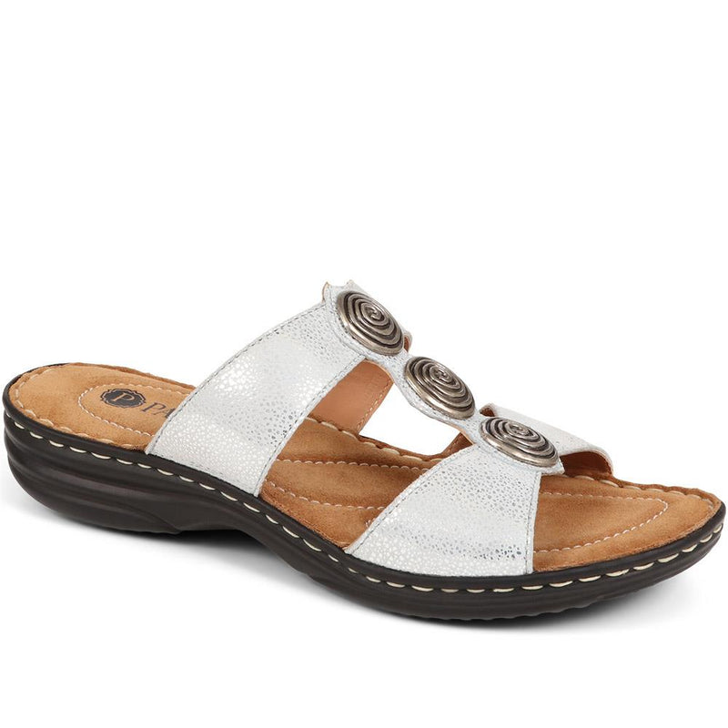 Leather Slip On Sandals - KF37012 / 323 970