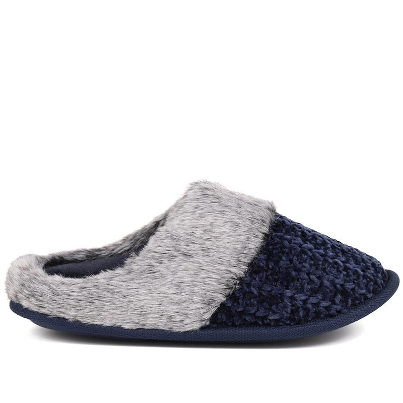 Faux Fur Lined Fleece Slippers - GALOP38001 / 324 485